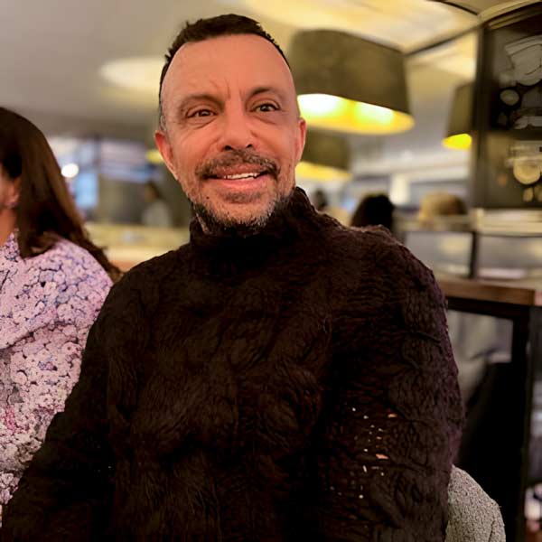 Manfredi - Licensed Art Historian and Tour Guide in Barcelona, Catalonia
